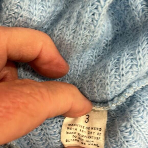 Vintage 1960's Baby Blue Knit Cardigan with Silver Metallic Accent - M - Picture 9 of 9